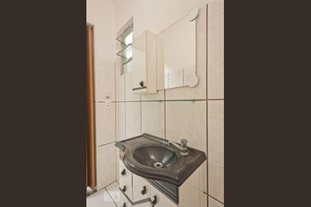 Casa à venda com 150m², 2 quartos e 1 vagaBanheiro 2