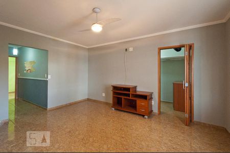 Suíte de casa para alugar com 2 quartos, 150m² em Vila Granada, São Paulo