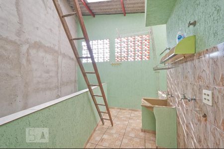 Casa à venda com 150m², 2 quartos e 1 vagaLavanderia
