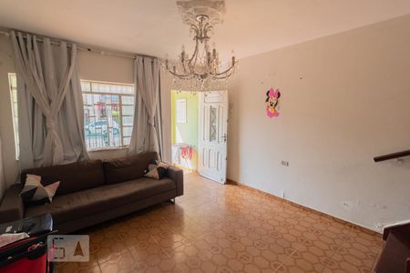 Casa à venda com 112m², 2 quartos e 1 vagaSala