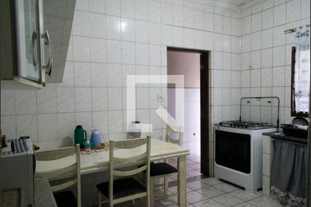 Casa à venda com 78m², 2 quartos e 2 vagas Casa à venda com 78m², 2 quartos e 2 vagasCozinha