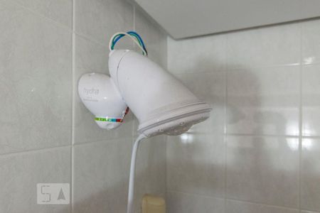 Apartamento à venda com 65m², 2 quartos e 1 vaga Apartamento à venda com 65m², 2 quartos e 1 vagaChuveiro