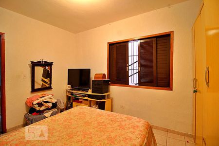 Quarto 1 de casa à venda com 2 quartos, 83m² em Jardim Pilar, Santo André