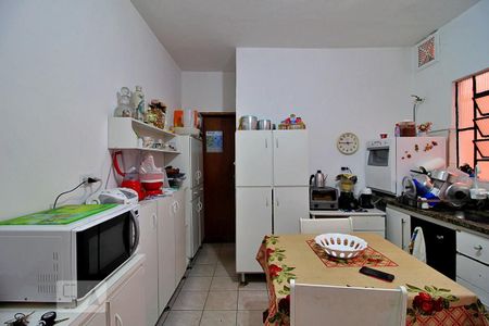 Casa à venda com 83m², 2 quartos e 2 vagasCozinha