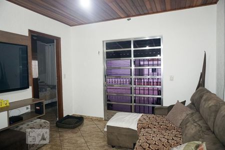 Sala de casa à venda com 3 quartos, 200m² em Vila Costa Melo, São Paulo