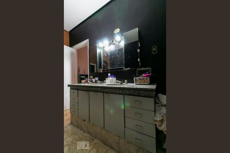 Casa à venda com 350m², 3 quartos e 1 vagaBanheiro da Suíte 3