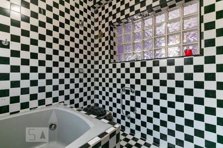 Casa à venda com 350m², 3 quartos e 1 vagaBanheiro da Suíte 2