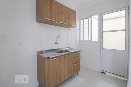 Cozinha de apartamento para alugar com 1 quarto, 35m² em Vila Nova Mazzei, São Paulo