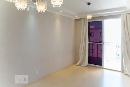 Sala de apartamento à venda com 3 quartos, 65m² em Vila Jacuí, São Paulo