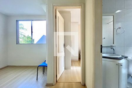 Corredor de apartamento para alugar com 2 quartos, 50m² em Vila Parque Jabaquara, São Paulo