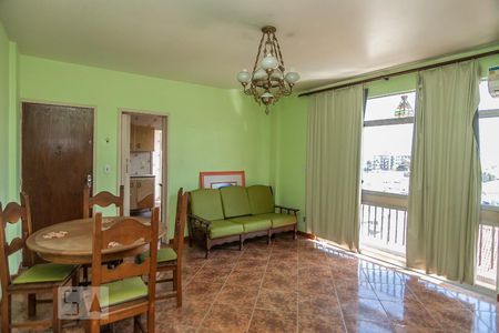 Apartamento à venda com 83m², 3 quartos e 1 vagaSala