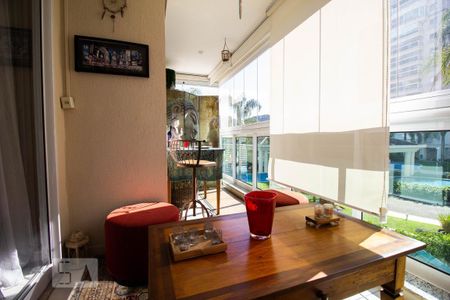 Apartamento à venda com 83m², 3 quartos e 1 vaga Apartamento à venda com 83m², 3 quartos e 1 vagaVaranda da Sala