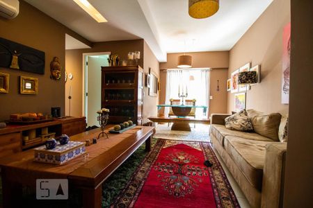 Apartamento à venda com 83m², 3 quartos e 1 vaga Apartamento à venda com 83m², 3 quartos e 1 vagaSala
