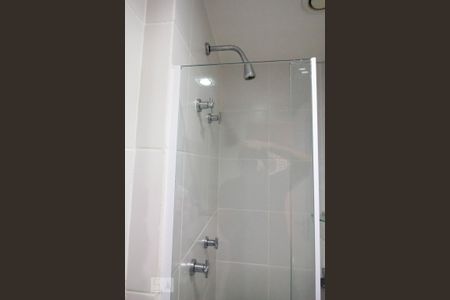 Apartamento à venda com 83m², 3 quartos e 1 vaga Apartamento à venda com 83m², 3 quartos e 1 vagaBanheiro 1