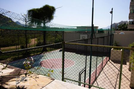 Apartamento à venda com 83m², 3 quartos e 1 vaga Apartamento à venda com 83m², 3 quartos e 1 vagaQuadra