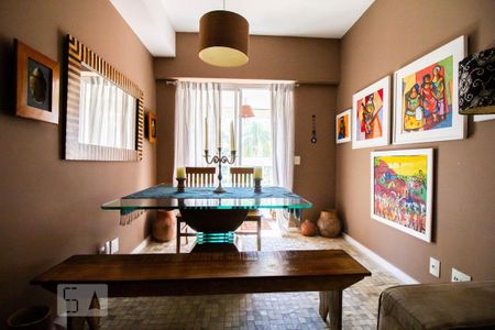 Apartamento à venda com 83m², 3 quartos e 1 vaga Apartamento à venda com 83m², 3 quartos e 1 vagaSala