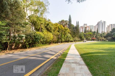 Área Comum - Jardim de casa de condomínio à venda com 4 quartos, 202m² em Vila Suzana, São Paulo