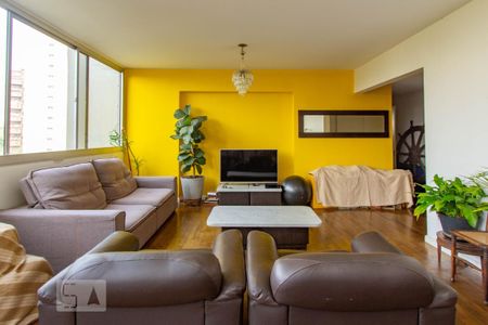 Casa de Condomínio à venda com 4 quartos, 202m² em Vila Suzana, São Paulo