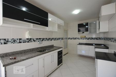 Apartamento à venda com 84m², 2 quartos e 1 vagaCozinha