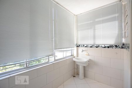 Apartamento à venda com 84m², 2 quartos e 1 vagaÁrea de Serviço