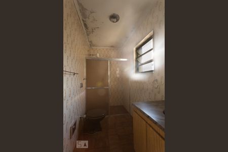 Casa para alugar com 107m², 2 quartos e 2 vagasBanheiro