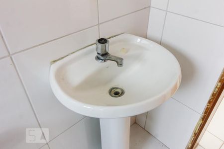 Banheiro Pia de apartamento para alugar com 1 quarto, 45m² em Santa Teresinha, São Paulo