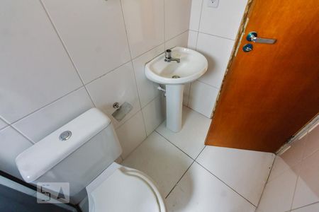Banheiro de apartamento para alugar com 1 quarto, 45m² em Santa Teresinha, São Paulo