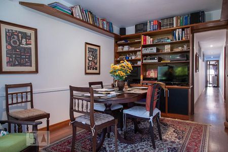 Apartamento à venda com 249m², 4 quartos e 4 vagasQuarto 1