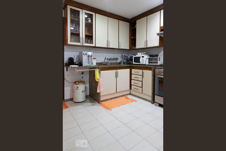 Apartamento à venda com 249m², 4 quartos e 4 vagasCozinha 