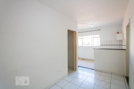 Sala de apartamento para alugar com 1 quarto, 45m² em Vila Camilópolis, Santo André