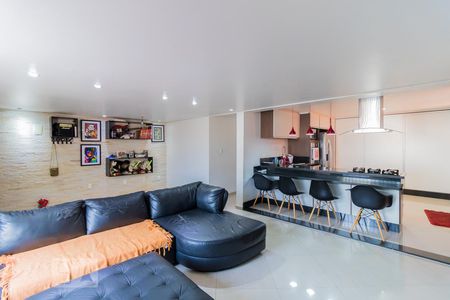 Sala de casa à venda com 2 quartos, 320m² em Vila Dalila, São Paulo