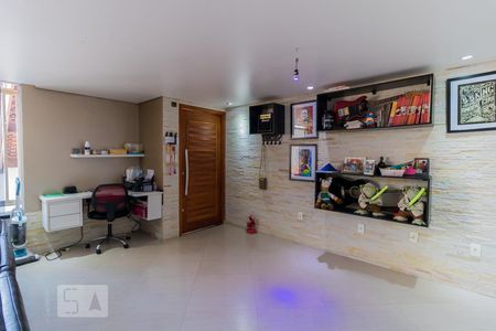 Sala de casa à venda com 2 quartos, 320m² em Vila Dalila, São Paulo