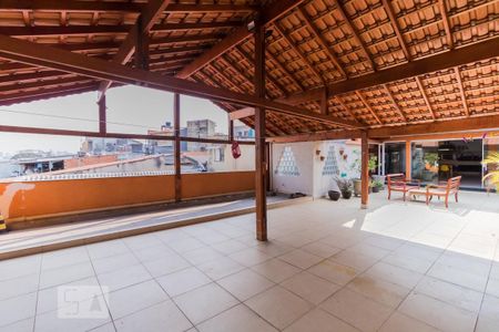 Casa à venda com 320m², 2 quartos e 3 vagasTerraço