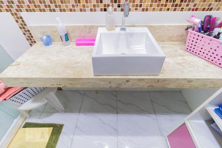 Casa à venda com 320m², 2 quartos e 3 vagasDetalhe banheiro