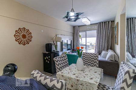 Sala de apartamento à venda com 2 quartos, 60m² em Pechincha, Rio de Janeiro
