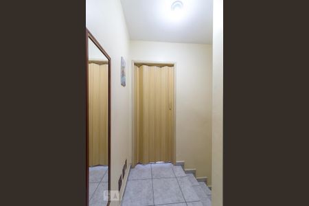 Corredor de casa à venda com 2 quartos, 112m² em Jardim Santa Mena, Guarulhos