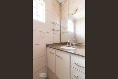 Banheiro da Suíte 1 de casa para alugar com 4 quartos, 210m² em Chácara Santo Antônio (zona Leste), São Paulo