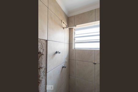 Casa para alugar com 210m², 4 quartos e 3 vagas Casa para alugar com 210m², 4 quartos e 3 vagasBanheiro de Serviço