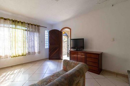 Sala de casa para alugar com 4 quartos, 210m² em Chácara Santo Antônio (zona Leste), São Paulo