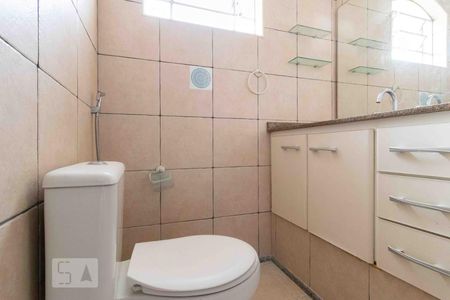 Casa para alugar com 210m², 4 quartos e 3 vagas Casa para alugar com 210m², 4 quartos e 3 vagasBanheiro da Suíte 1