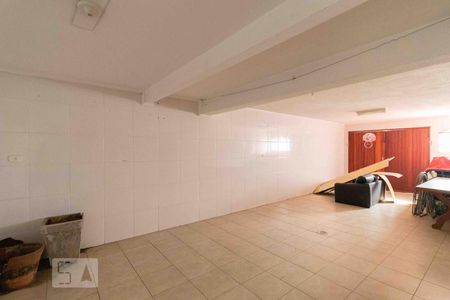 Casa para alugar com 210m², 4 quartos e 3 vagas Casa para alugar com 210m², 4 quartos e 3 vagasGaragem