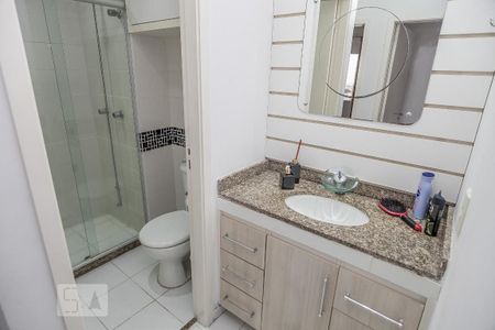 Apartamento à venda com 85m², 3 quartos e 1 vaga Apartamento à venda com 85m², 3 quartos e 1 vagaBanheiro Social