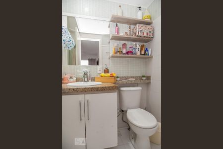 Apartamento à venda com 85m², 3 quartos e 1 vaga Apartamento à venda com 85m², 3 quartos e 1 vagaBanheiro da Suíte