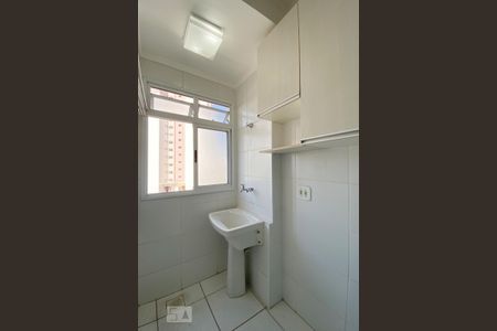 Apartamento para alugar com 76m², 2 quartos e 1 vaga Apartamento para alugar com 76m², 2 quartos e 1 vagaÁrea de Serviço