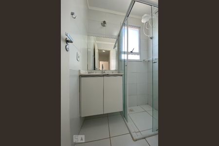 Banheiro de apartamento para alugar com 2 quartos, 76m² em Jardim Piratininga, Sorocaba