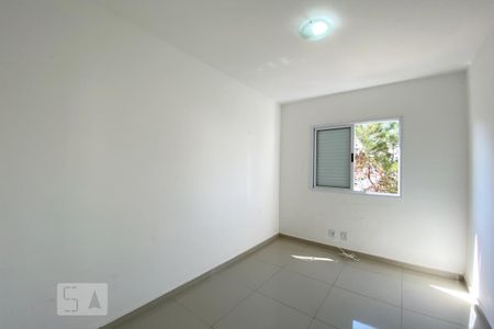 Apartamento para alugar com 76m², 2 quartos e 1 vaga Apartamento para alugar com 76m², 2 quartos e 1 vagaQuarto