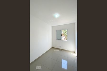 Apartamento para alugar com 76m², 2 quartos e 1 vaga Apartamento para alugar com 76m², 2 quartos e 1 vagaQuarto