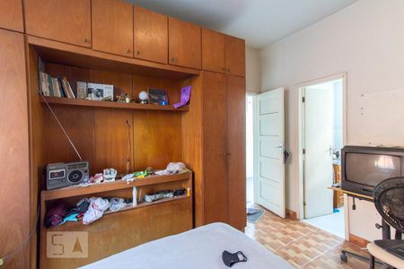 Casa à venda com 300m², 4 quartos e 3 vagas Casa à venda com 300m², 4 quartos e 3 vagasSuíte 2