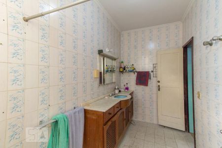 Casa à venda com 300m², 4 quartos e 3 vagas Casa à venda com 300m², 4 quartos e 3 vagasBanheiro Social