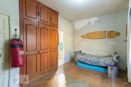 Casa à venda com 300m², 4 quartos e 3 vagas Casa à venda com 300m², 4 quartos e 3 vagasSuíte 1